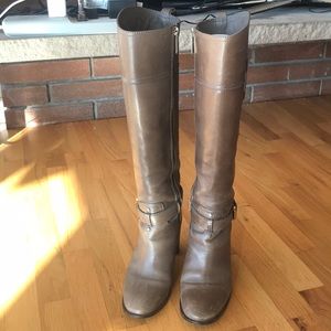 Tory burch heeled boot